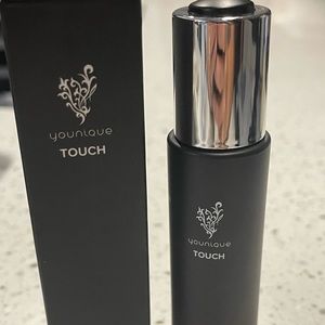Younique Touch Serum Liquid Foundation